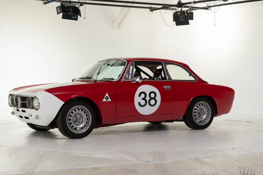 1971 Alfa Romeo 1750 GT Veloce - Image 19 of 31