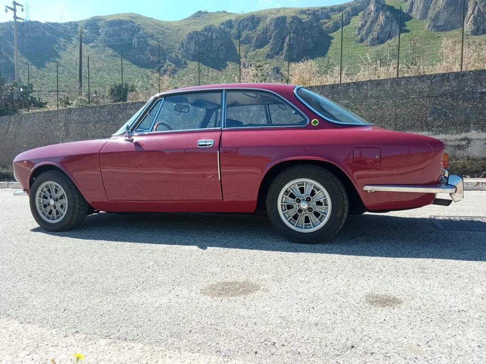 1973 Alfa Romeo GT 1300 Junior - Image 16 of 31