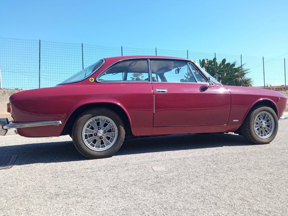 1973 Alfa Romeo GT 1300 Junior - Image 10 of 31