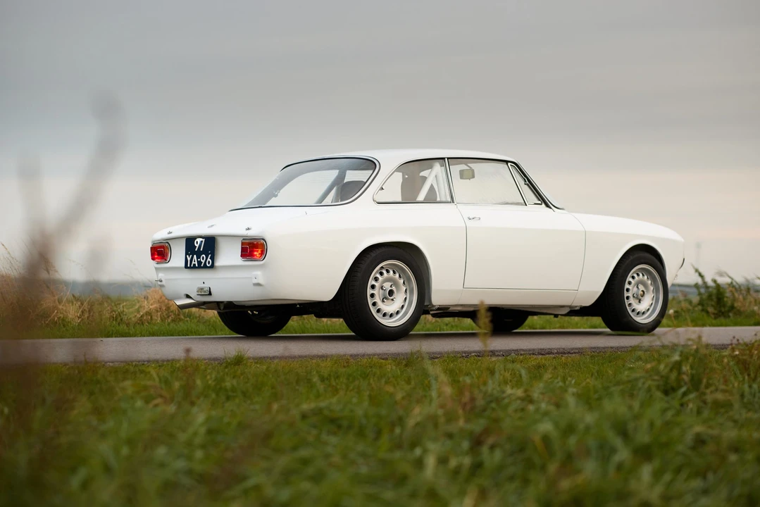 1973 Alfa Romeo GT 1300 Junior - Image 10 of 31