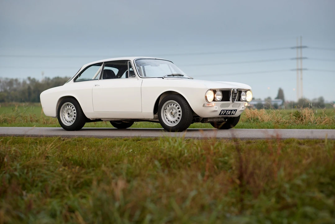 1973 Alfa Romeo GT 1300 Junior - Image 6 of 31
