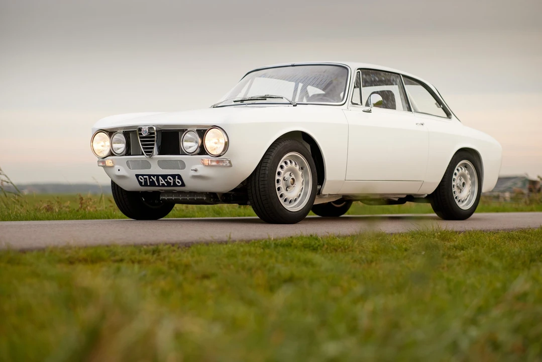 1973 Alfa Romeo GT 1300 Junior - Image 28 of 31