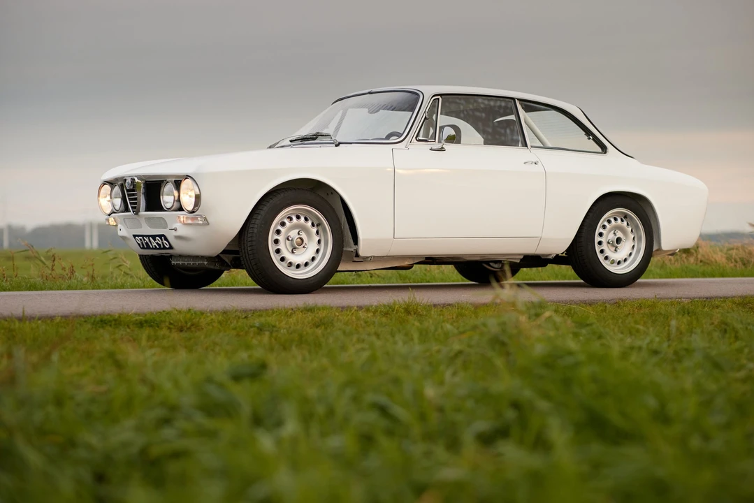 1973 Alfa Romeo GT 1300 Junior - Image 27 of 31