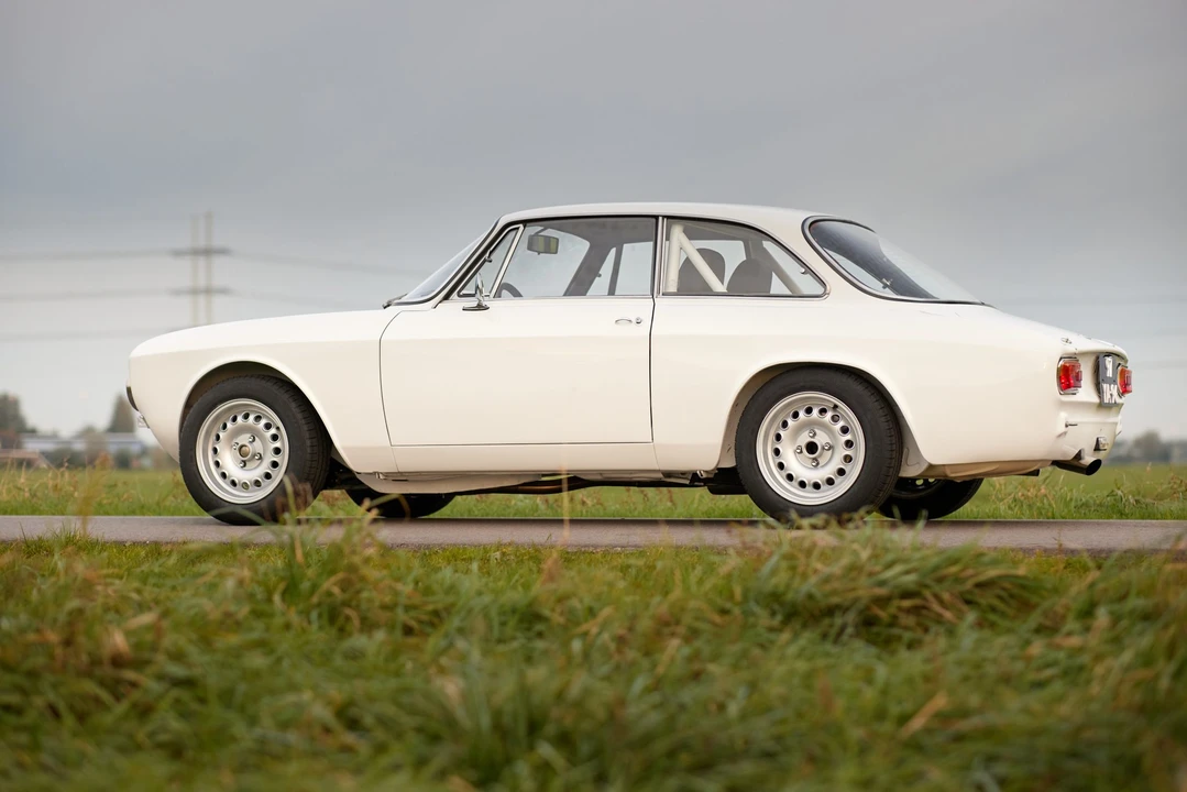 1973 Alfa Romeo GT 1300 Junior - Image 25 of 31