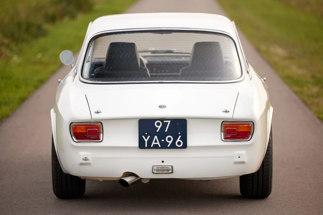 1973 Alfa Romeo GT 1300 Junior - Image 17 of 31