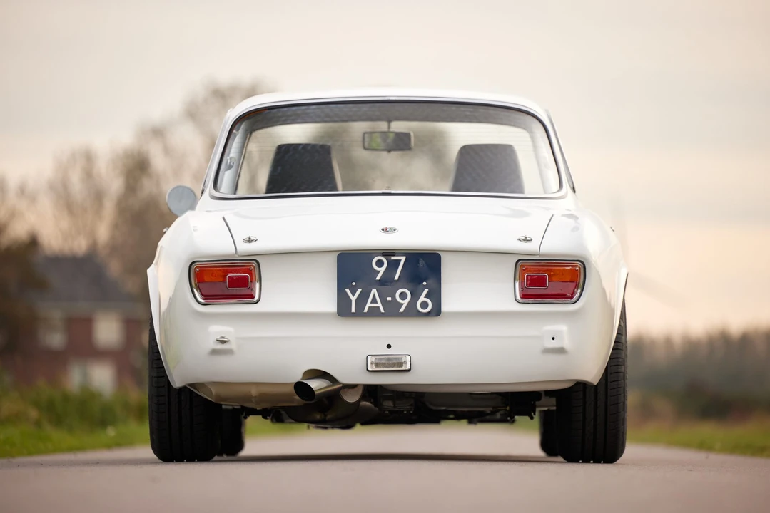 1973 Alfa Romeo GT 1300 Junior - Image 18 of 31