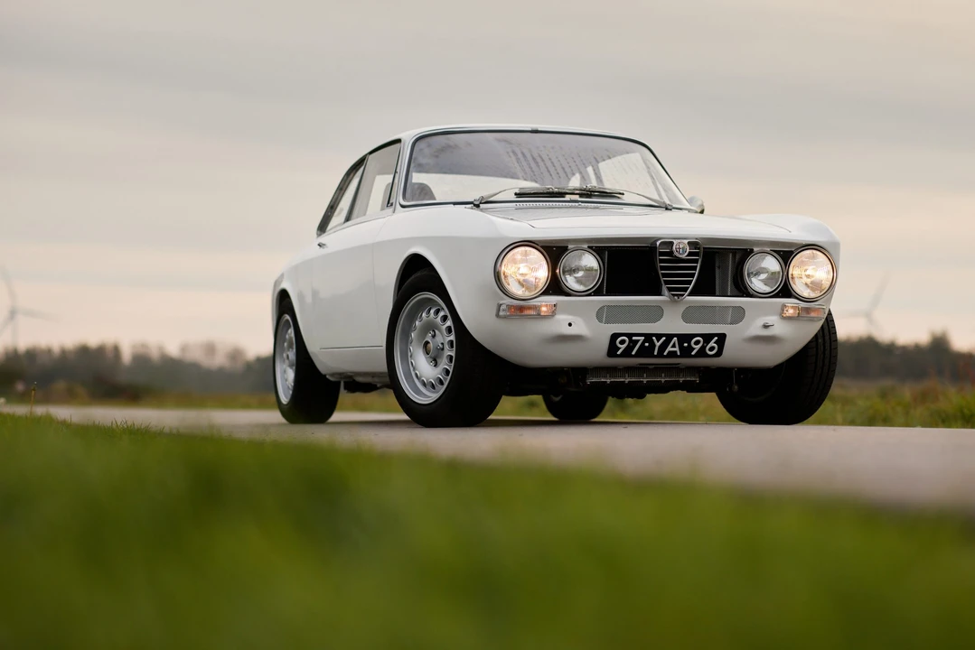 1973 Alfa Romeo GT 1300 Junior - Image 3 of 31