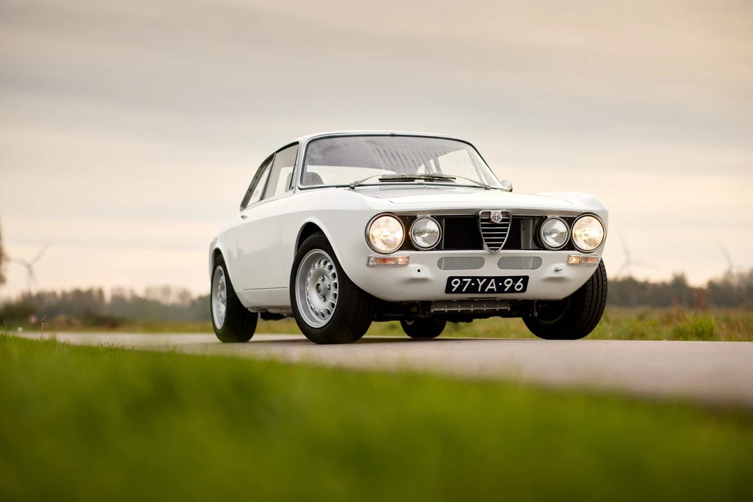 1973 Alfa Romeo GT 1300 Junior - Image 2 of 31