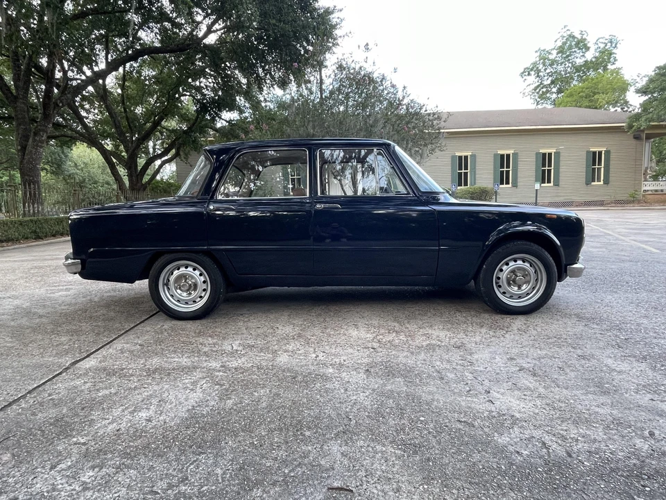 1973 Alfa Romeo GT 1300 Junior - Image 8 of 31