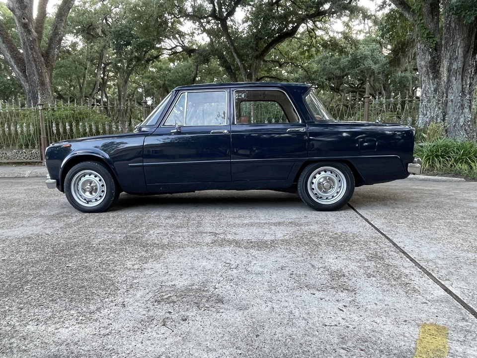 1973 Alfa Romeo GT 1300 Junior - Image 4 of 31
