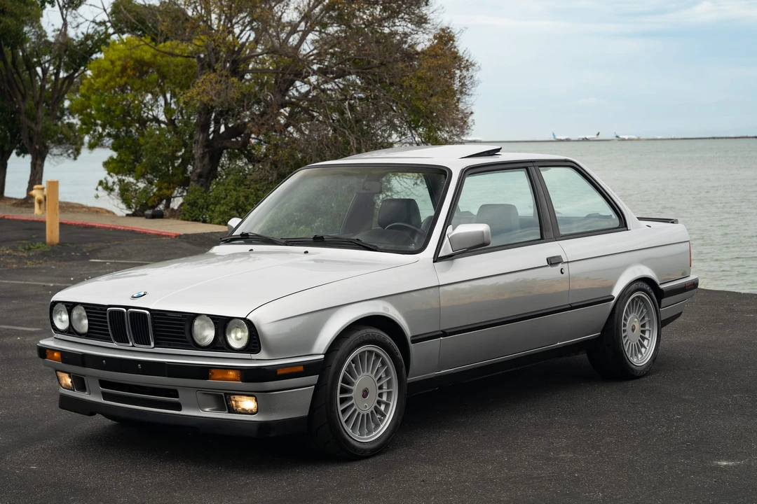 1991 BMW E30 3 Series - Image 4 of 31