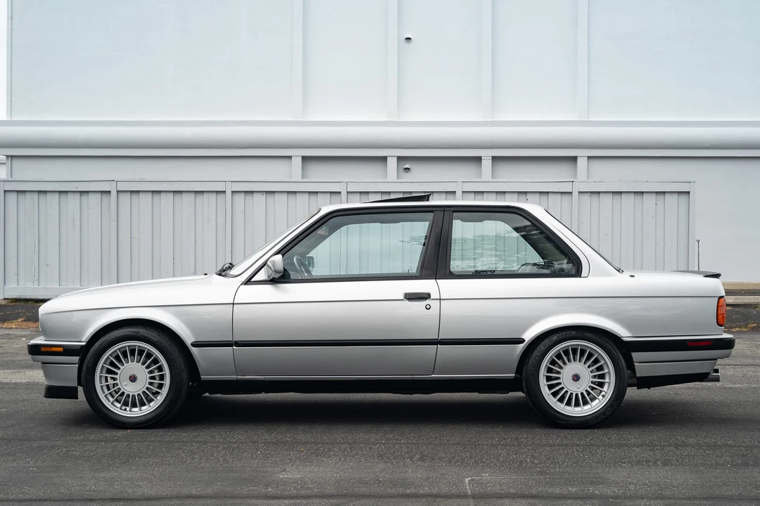 1991 BMW E30 3 Series - Image 5 of 31