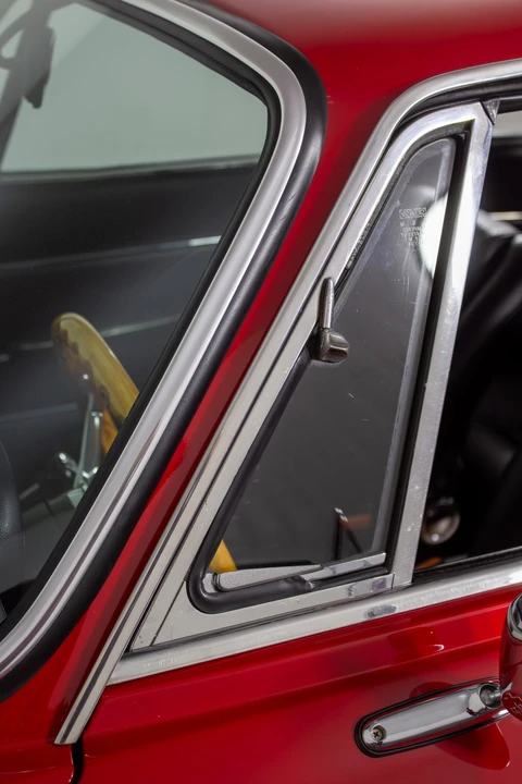 1968 Alfa Romeo 1750 GT Veloce - Image 24 of 31