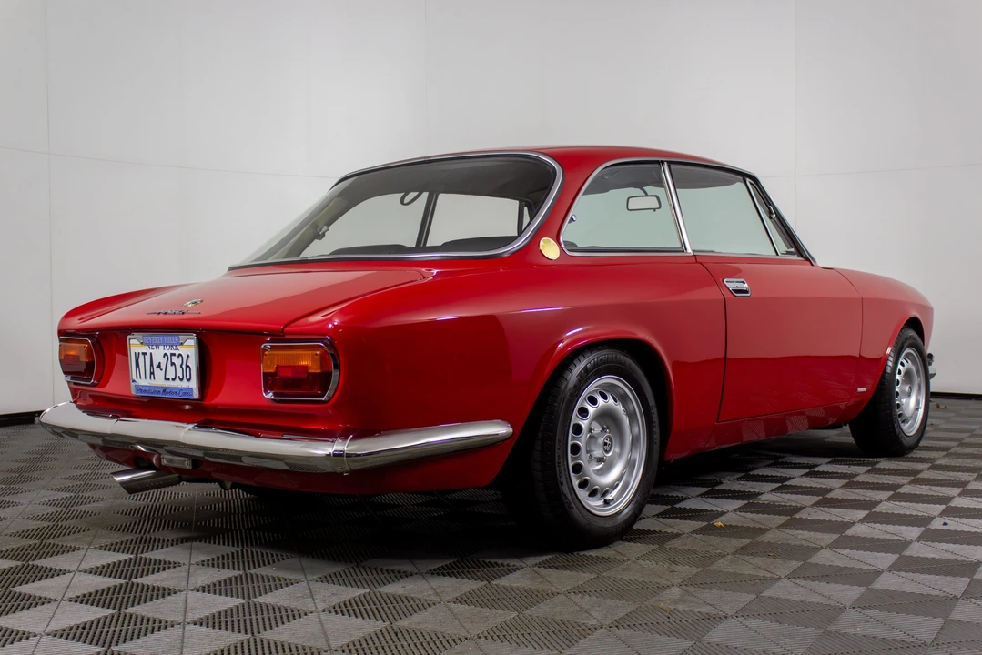 1968 Alfa Romeo 1750 GT Veloce - Image 6 of 31