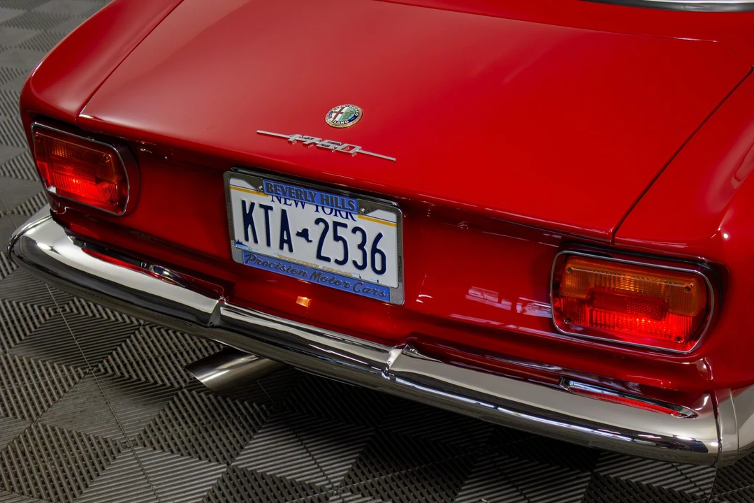 1968 Alfa Romeo 1750 GT Veloce - Image 17 of 31
