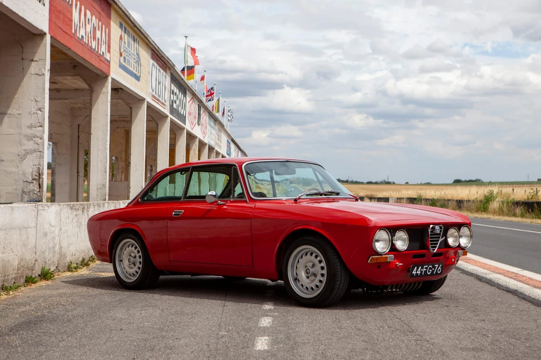 1975 Alfa Romeo GT 1600 Junior - Image 2 of 31