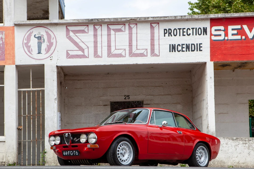 1975 Alfa Romeo GT 1600 Junior - Image 6 of 31