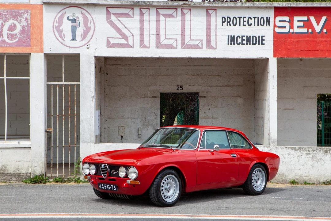 1975 Alfa Romeo GT 1600 Junior - Image 10 of 31