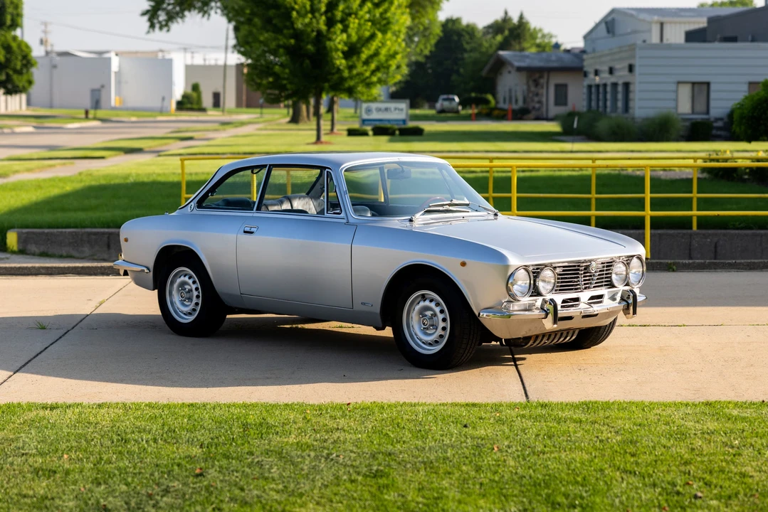 1974 Alfa Romeo 2000 GT Veloce - Image 7 of 31