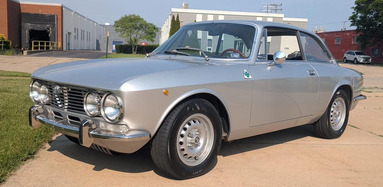1974 Alfa Romeo 2000 GT Veloce - Image 3 of 31