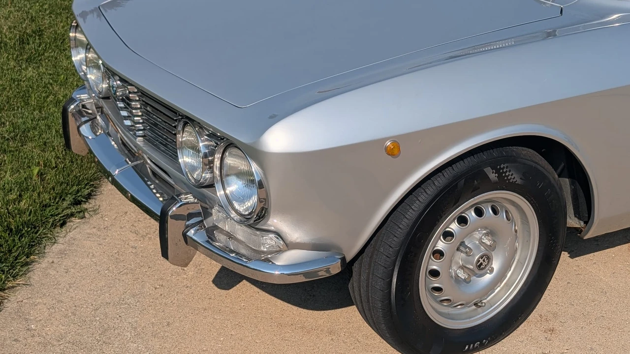 1974 Alfa Romeo 2000 GT Veloce - Image 29 of 31