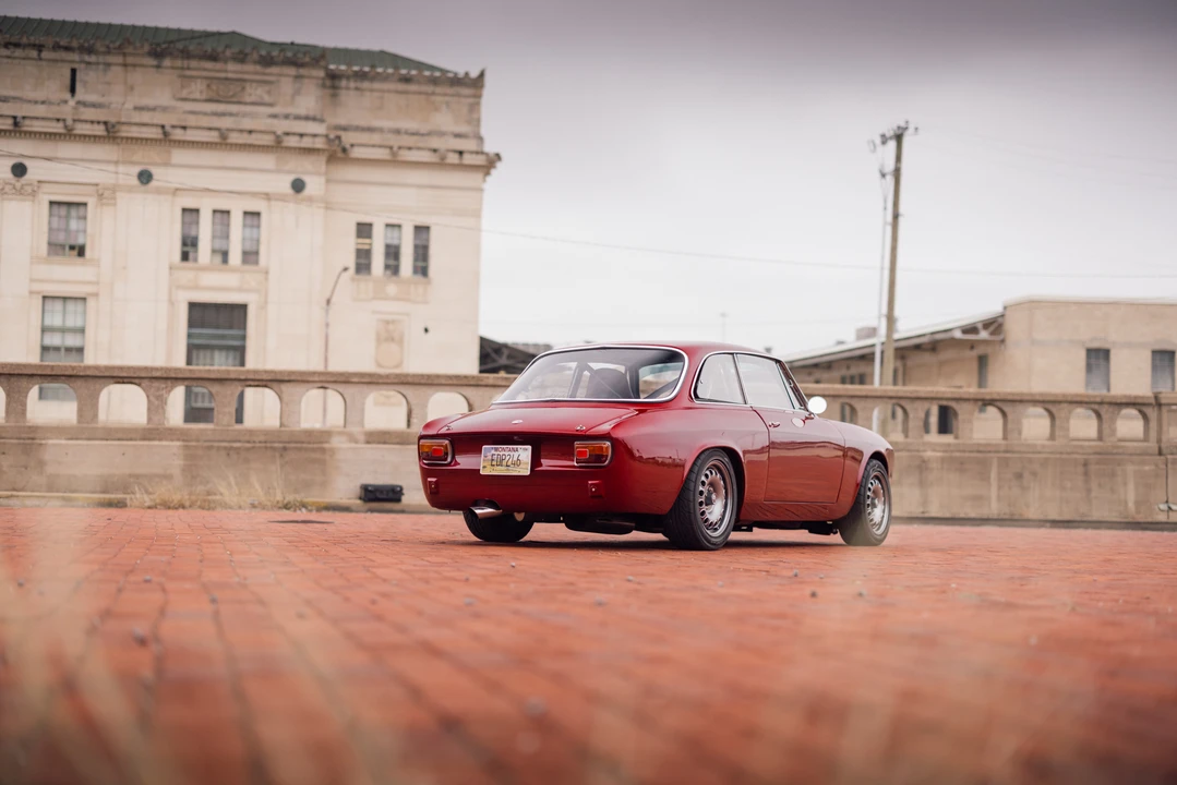 1974 Alfa Romeo 2000 GT Veloce - Image 15 of 31