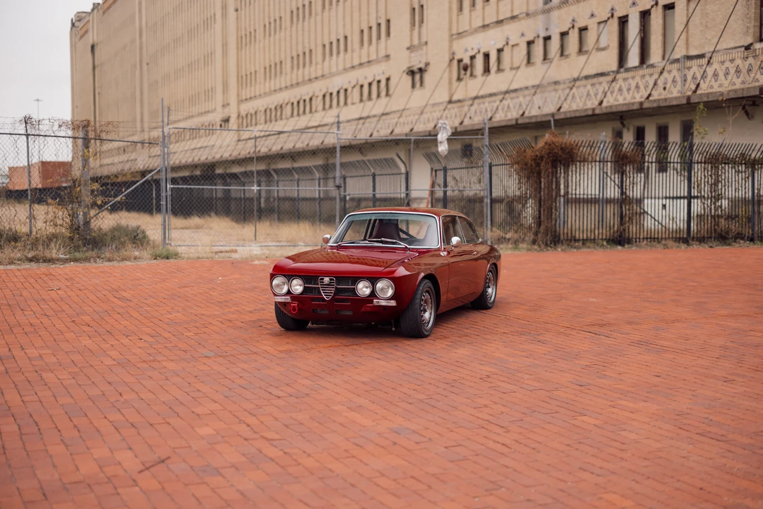 1974 Alfa Romeo 2000 GT Veloce - Image 30 of 31