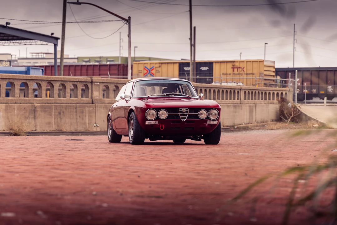 1974 Alfa Romeo 2000 GT Veloce - Image 24 of 31