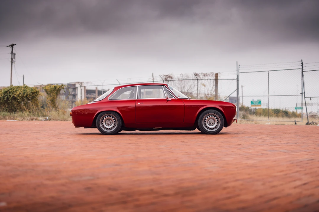 1974 Alfa Romeo 2000 GT Veloce - Image 19 of 31