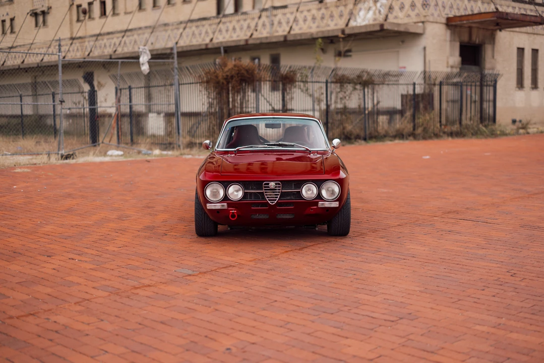 1974 Alfa Romeo 2000 GT Veloce - Image 27 of 31