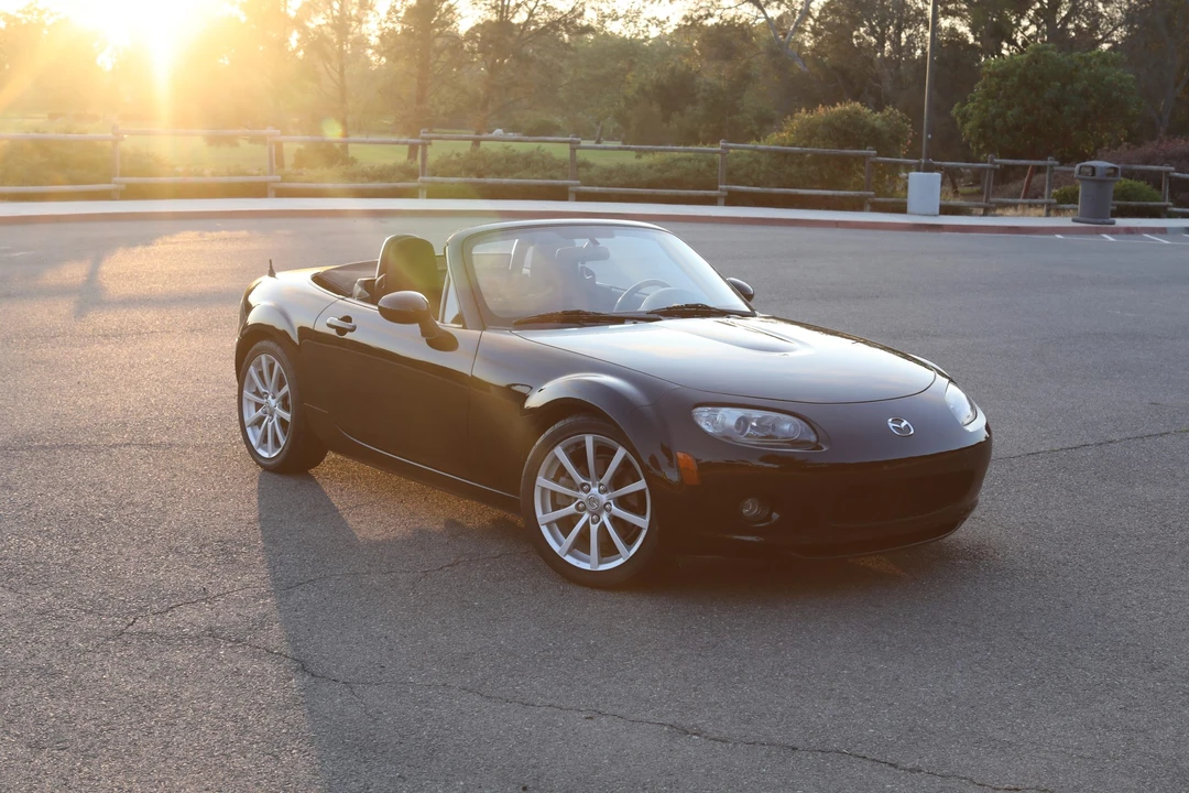 2006 Mazda NC MX-5 Miata - Image 5 of 31