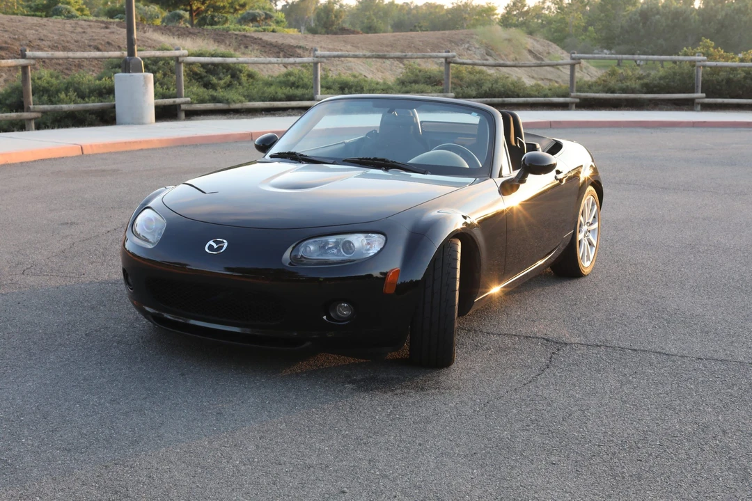 2006 Mazda NC MX-5 Miata - Image 4 of 31
