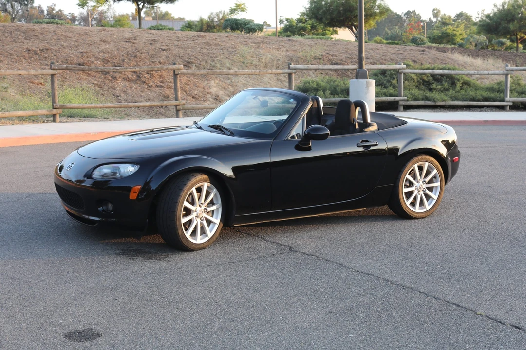 2006 Mazda NC MX-5 Miata - Image 2 of 31