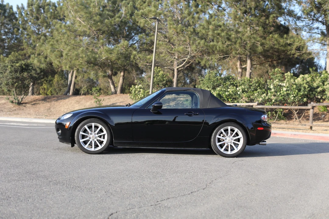 2006 Mazda NC MX-5 Miata - Image 16 of 31