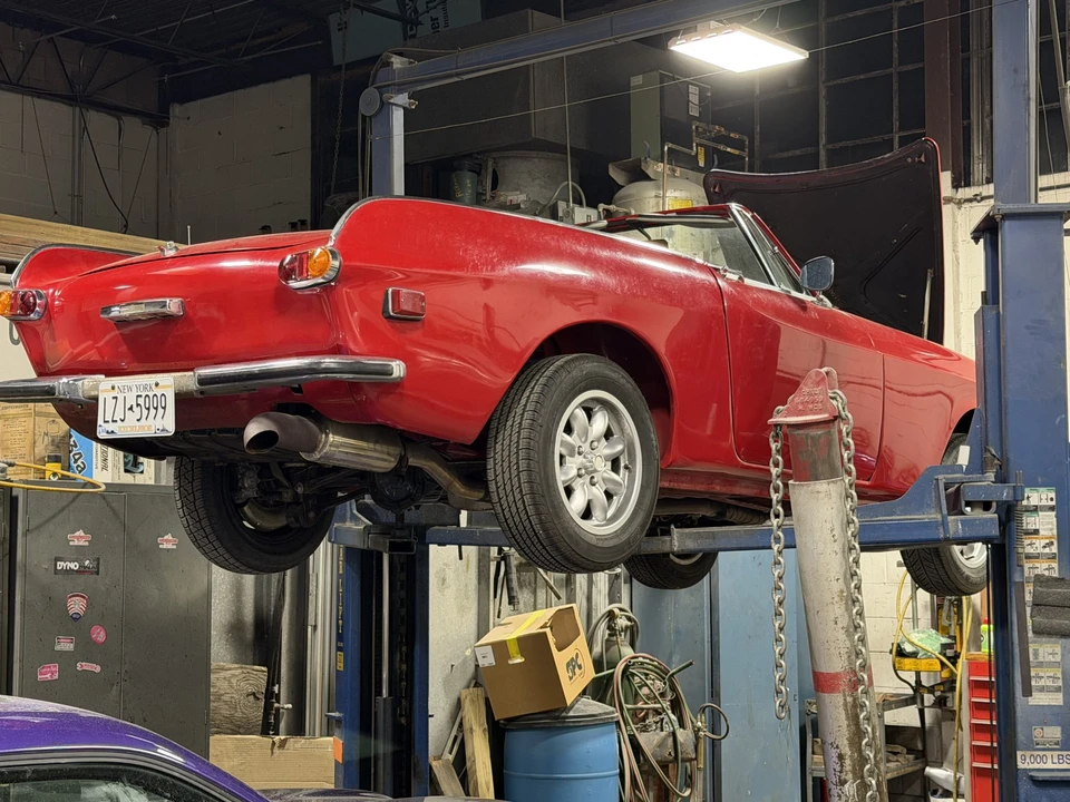 1972 Volvo 1800E - Image 22 of 31