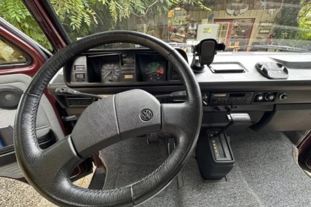 1991 Volkswagen EuroVan - Image 6 of 8