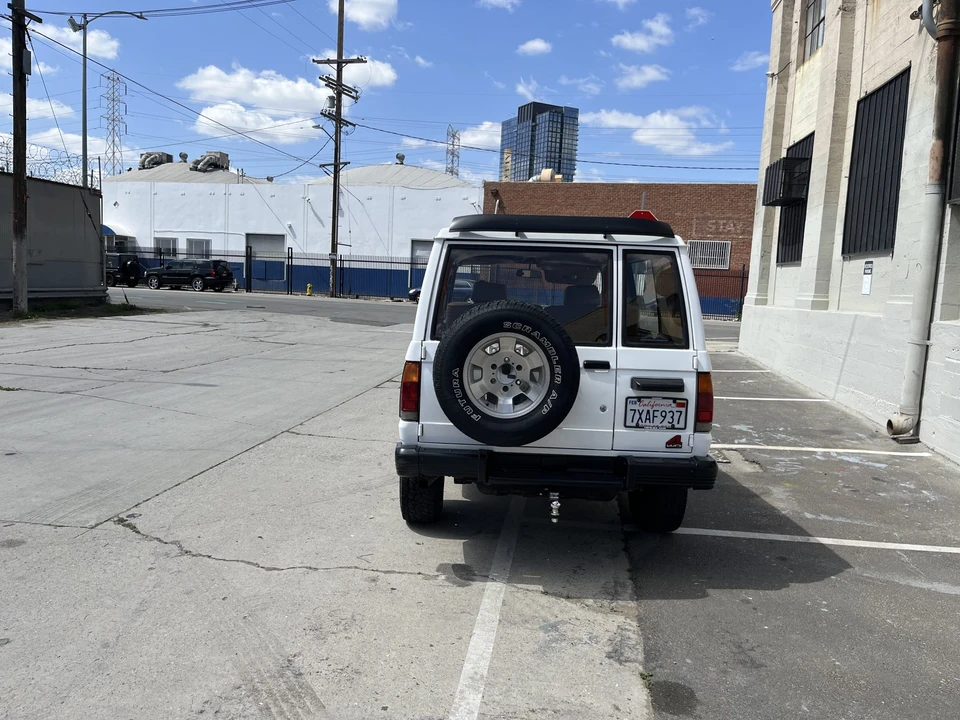 1986 Isuzu Trooper - Image 10 of 31