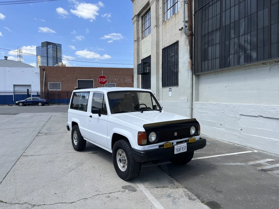 1986 Isuzu Trooper - Image 18 of 31