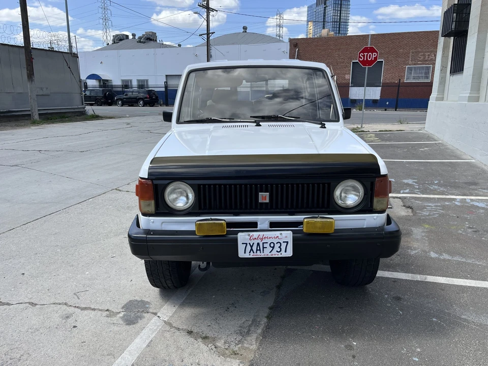 1986 Isuzu Trooper - Image 21 of 31