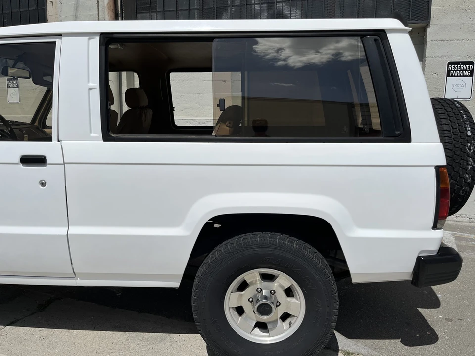 1986 Isuzu Trooper - Image 24 of 31