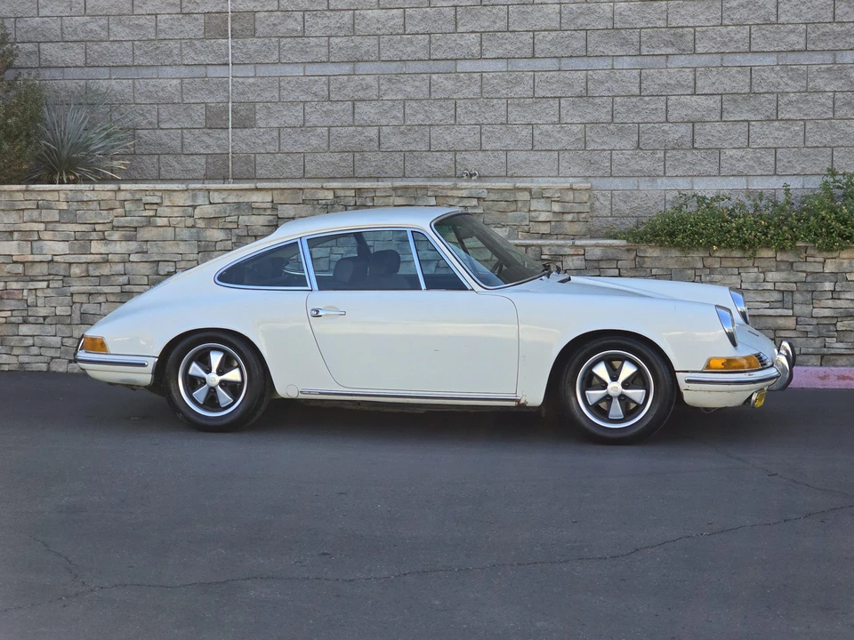 1969 Porsche 911 T F-Body LWB - Image 13 of 31