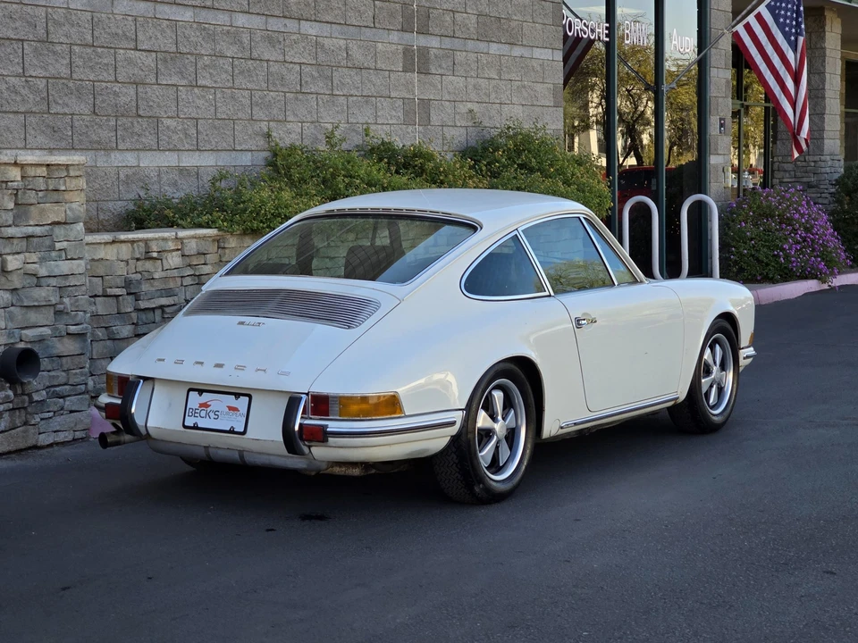 1969 Porsche 911 T F-Body LWB - Image 19 of 31