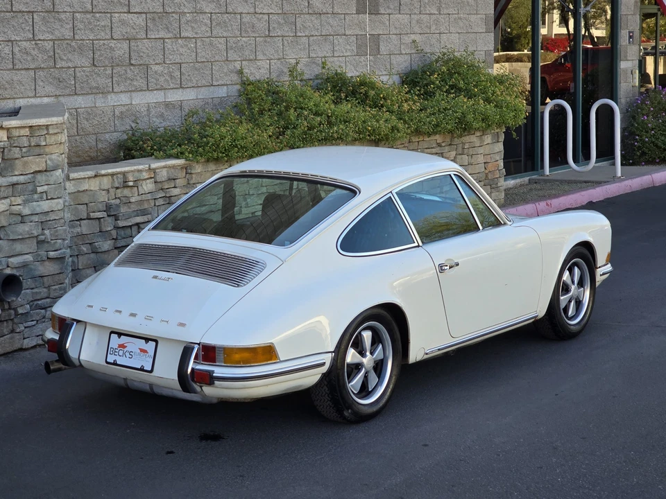 1969 Porsche 911 T F-Body LWB - Image 17 of 31