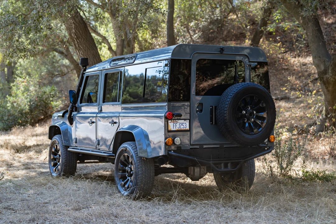 1992 Land Rover Defender 110 - Image 6 of 31
