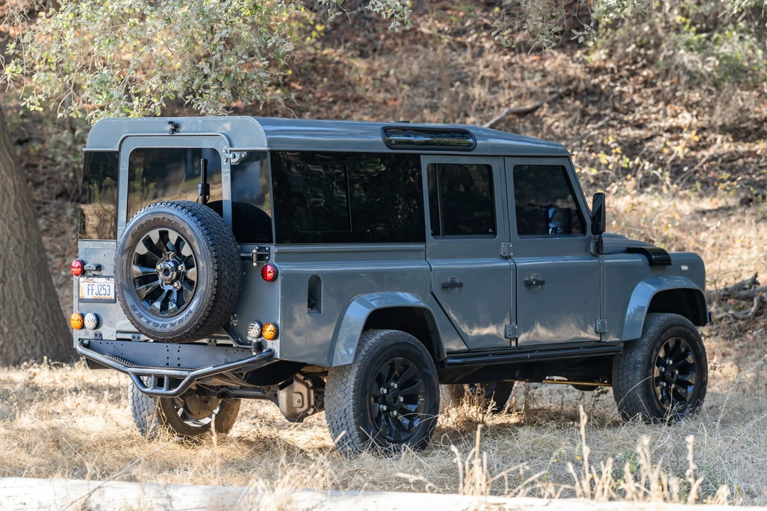 1992 Land Rover Defender 110 - Image 4 of 31