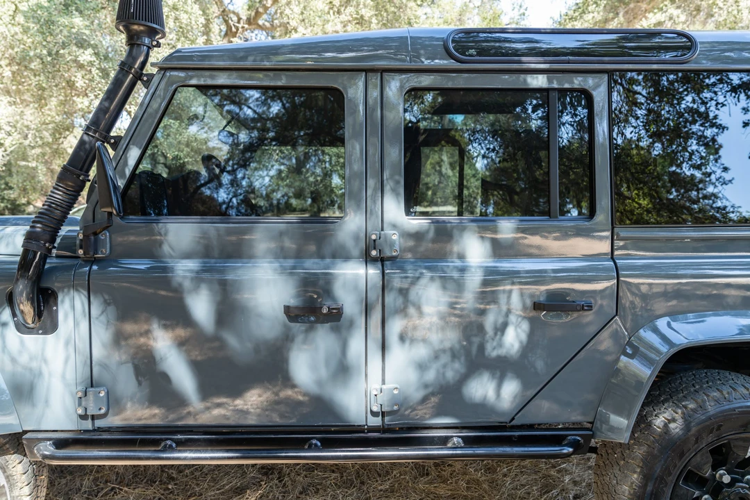 1992 Land Rover Defender 110 - Image 28 of 31