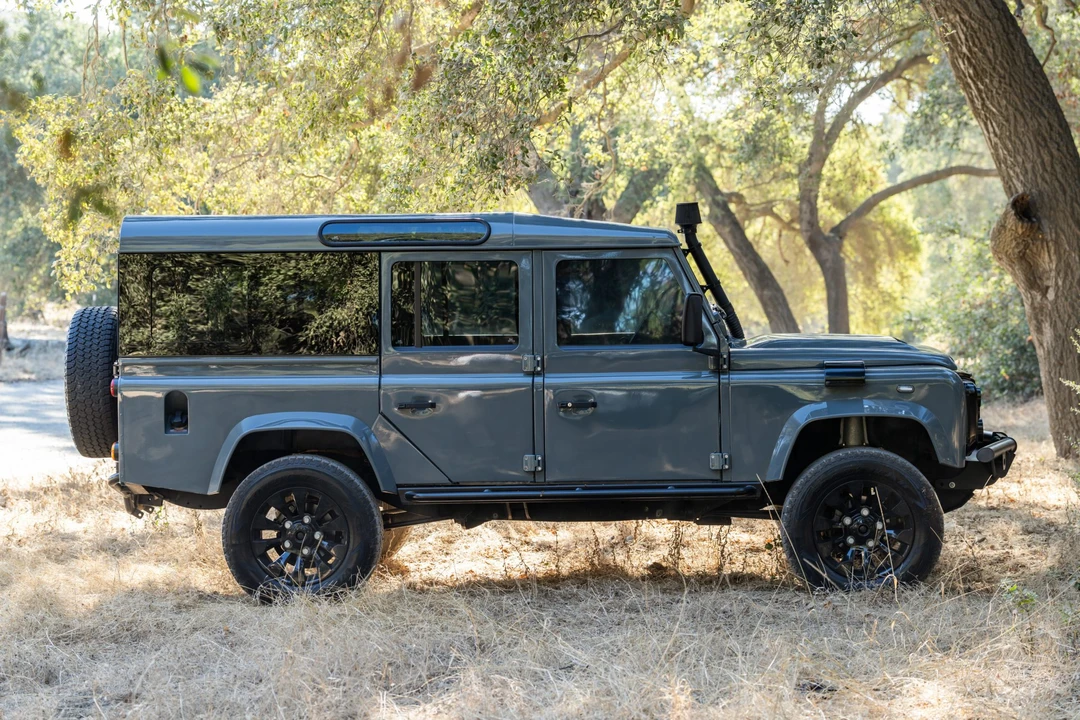 1992 Land Rover Defender 110 - Image 3 of 31