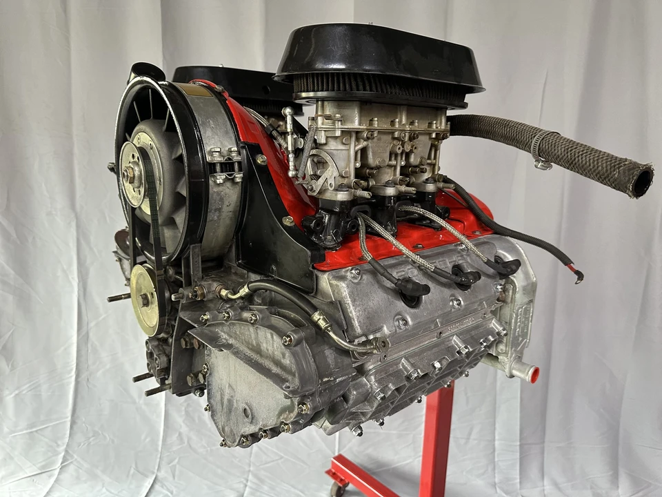 Parts & Memorabilia Engines - Image 10 of 31