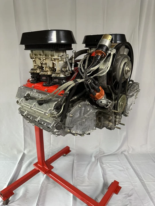Parts & Memorabilia Engines - Image 16 of 31