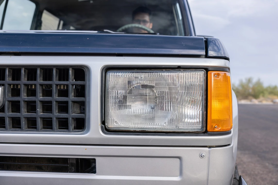 1988 Isuzu Trooper - Image 14 of 31